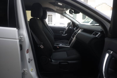 Land Rover Discovery Sport 2.0 TD4 150 CV Pure (11)