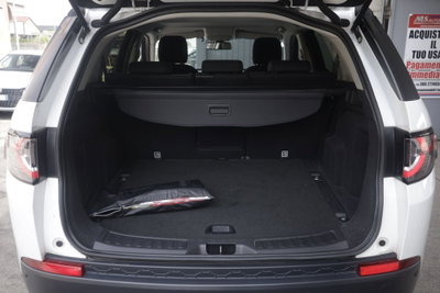 Land Rover Discovery Sport 2.0 TD4 150 CV Pure (19)