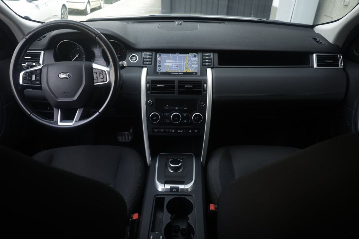 Land Rover Discovery Sport 2.0 TD4 150 CV Pure (2)