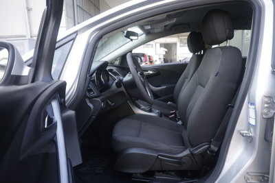 Opel Astra Station Wagon 1.7 CDTI 110CV Sports Cosmo (17)