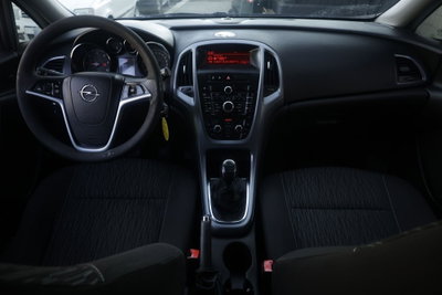 Opel Astra Station Wagon 1.7 CDTI 110CV Sports Cosmo (2)