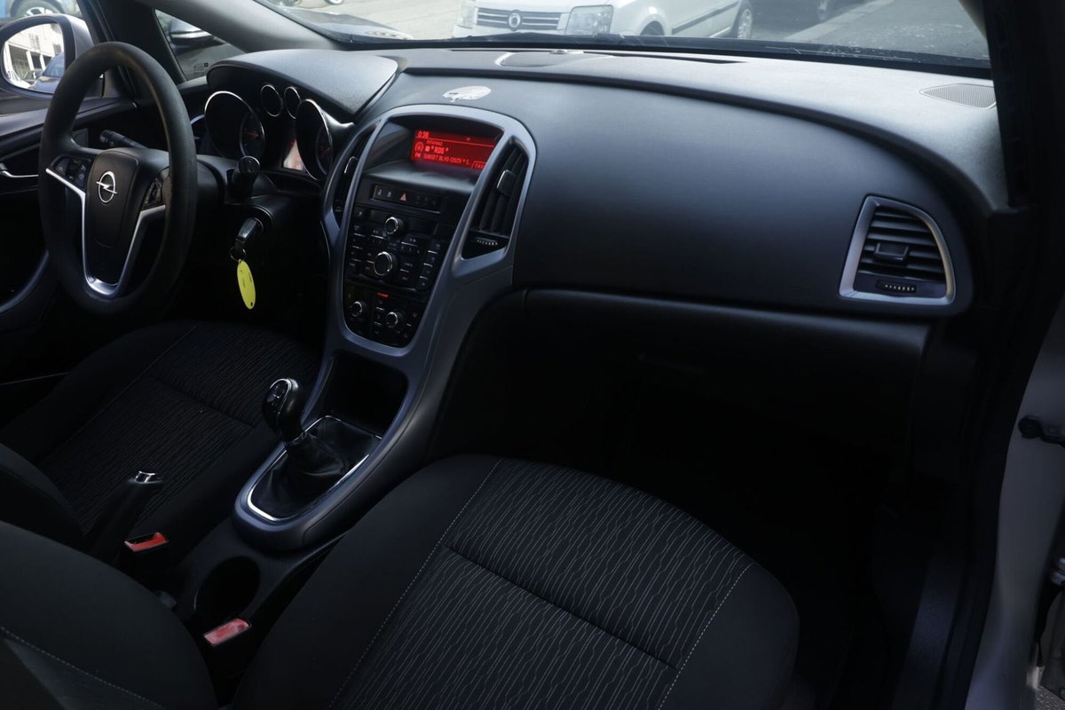 Opel Astra Station Wagon 1.7 CDTI 110CV Sports Cosmo (8)