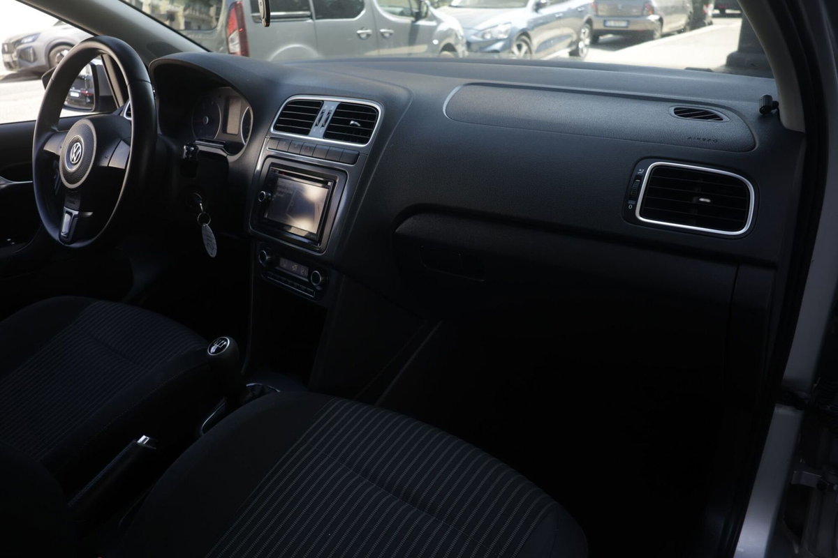 Volkswagen Polo 1.6 TDI 90CV DPF 5 porte Highline (8)