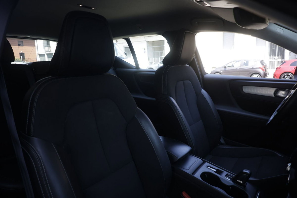 Volvo XC40 D3 AWD Geartronic R-design (6)
