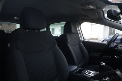 Peugeot 3008 1.6 e-HDi 115CV ETG6 Stop&Start Allure (6)