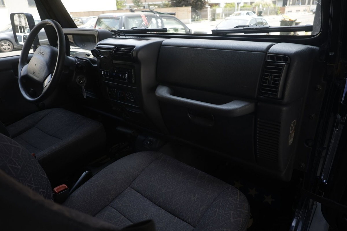 Jeep Wrangler 4.0 cat Connection (6)