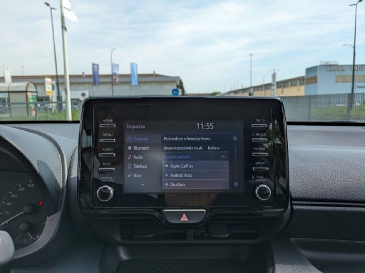 Toyota Yaris 1.0 5 porte Trend (5)