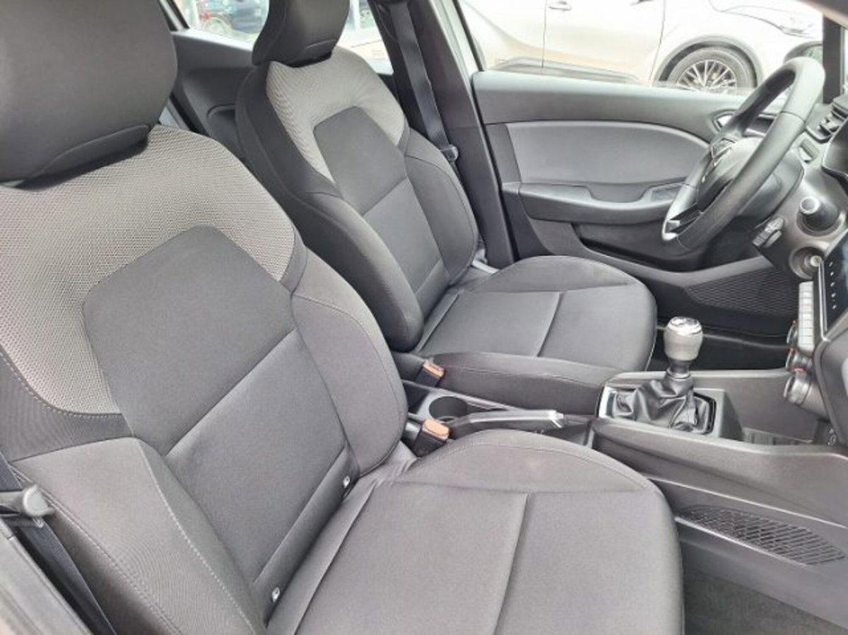 Renault Clio TCe 100 CV 5 porte Life (8)