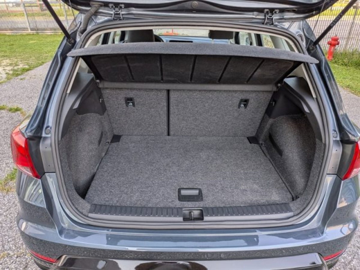 SEAT Arona 1.0 EcoTSI Black Edition (5)