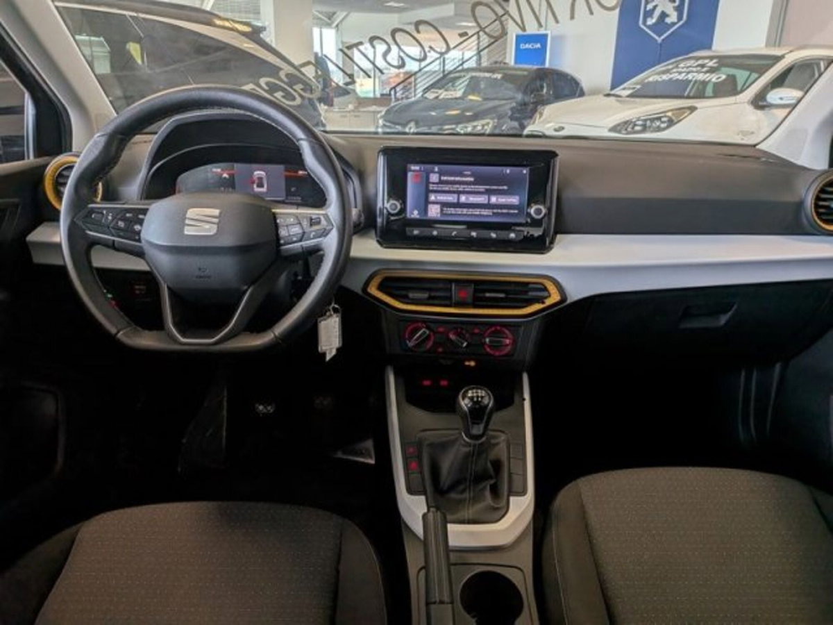 SEAT Arona 1.0 EcoTSI Black Edition (6)