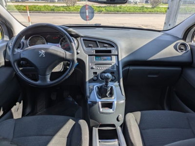 Peugeot 5008 BlueHDi 120 S&S Active (3)