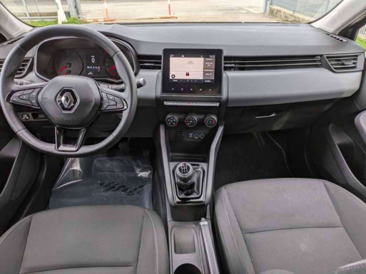 Renault Clio 1.0 tce Techno Gpl 100cv (3)