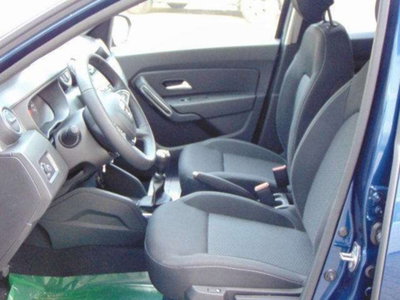 Dacia Duster 1.0 TCe 100 CV ECO-G 4x2 15th Anniversary (2)