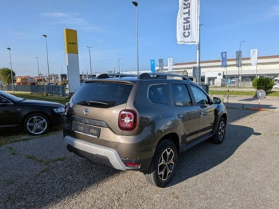 Dacia Duster 1.0 TCe 100 CV ECO-G 4x2 Prestige (4)
