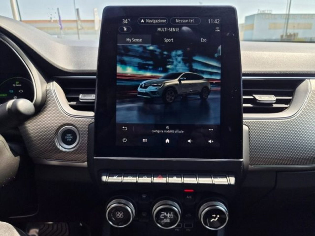 Renault Arkana Hybrid E-Tech 145 CV Techno (5)
