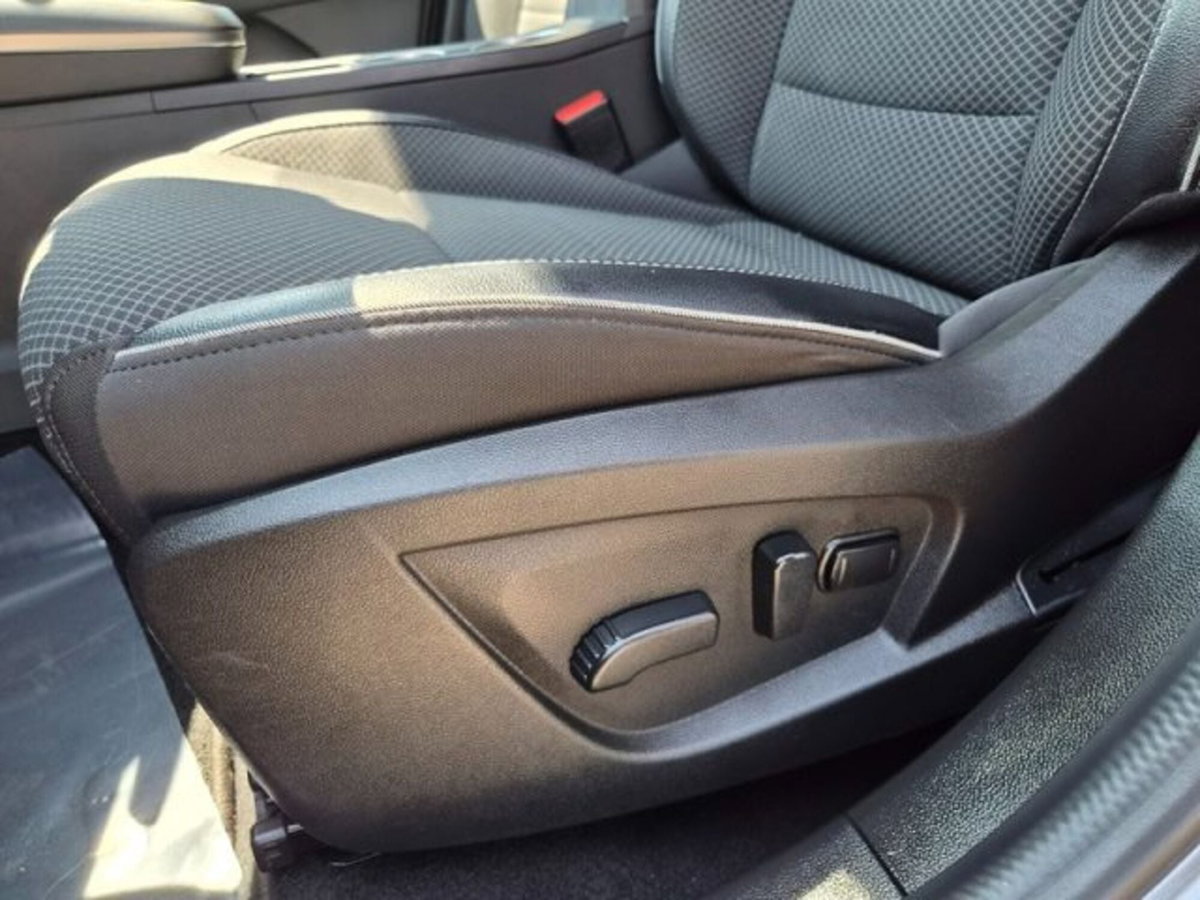 Renault Arkana Hybrid E-Tech 145 CV Techno (7)