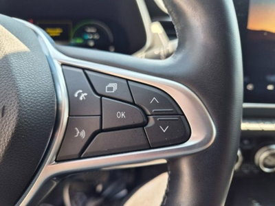 Renault Arkana Hybrid E-Tech 145 CV Techno (9)