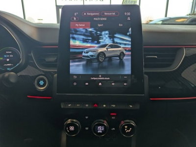 Renault Arkana E-Tech 145 CV R.S.Line Fast Track (11)