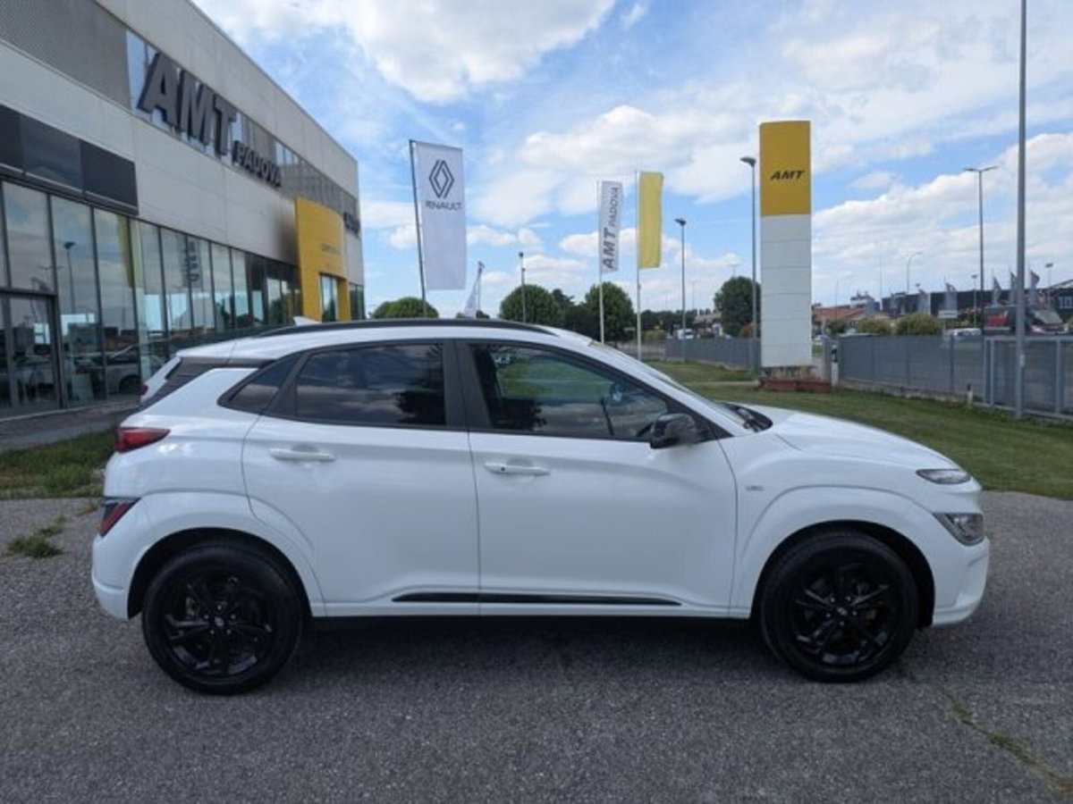 Hyundai Kona 1.6 CRDI Hybrid 48V iMT XTech (2)