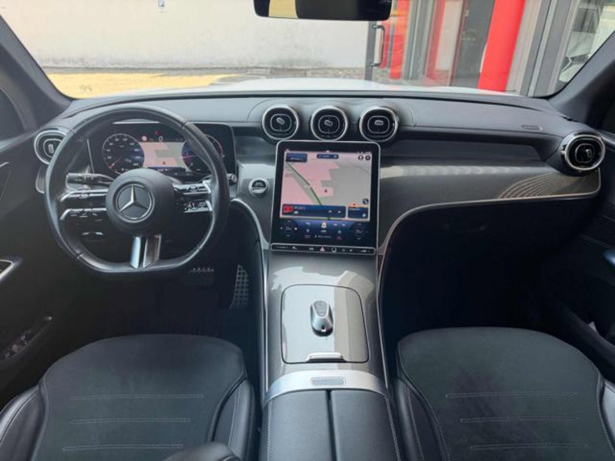 Mercedes-Benz GLC 220 d 4Matic Mild Hybrid AMG Premium Plus (13)
