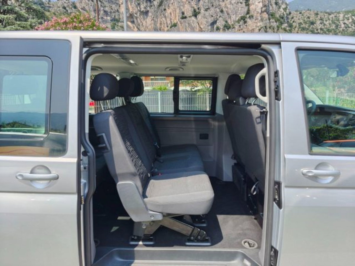 Volkswagen Veicoli Commerciali Caravelle 2.0 TDI 150CV PC Comfortline (13)