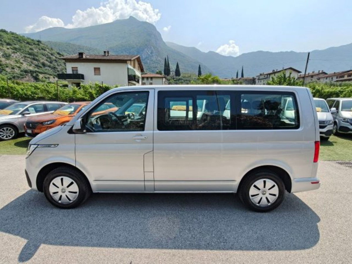 Volkswagen Veicoli Commerciali Caravelle 2.0 TDI 150CV PC Comfortline (2)