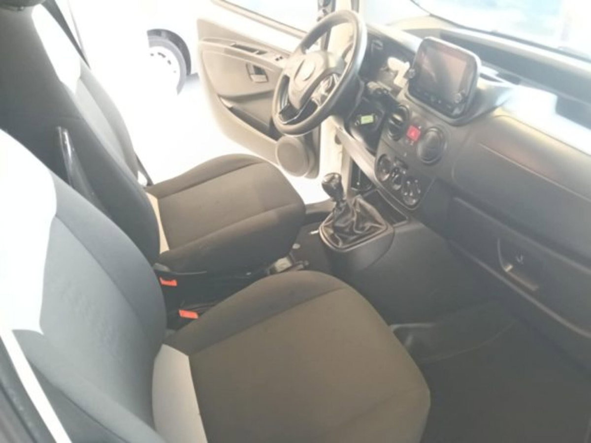 Fiat Fiorino 1.4 8V Combi Semi (2)