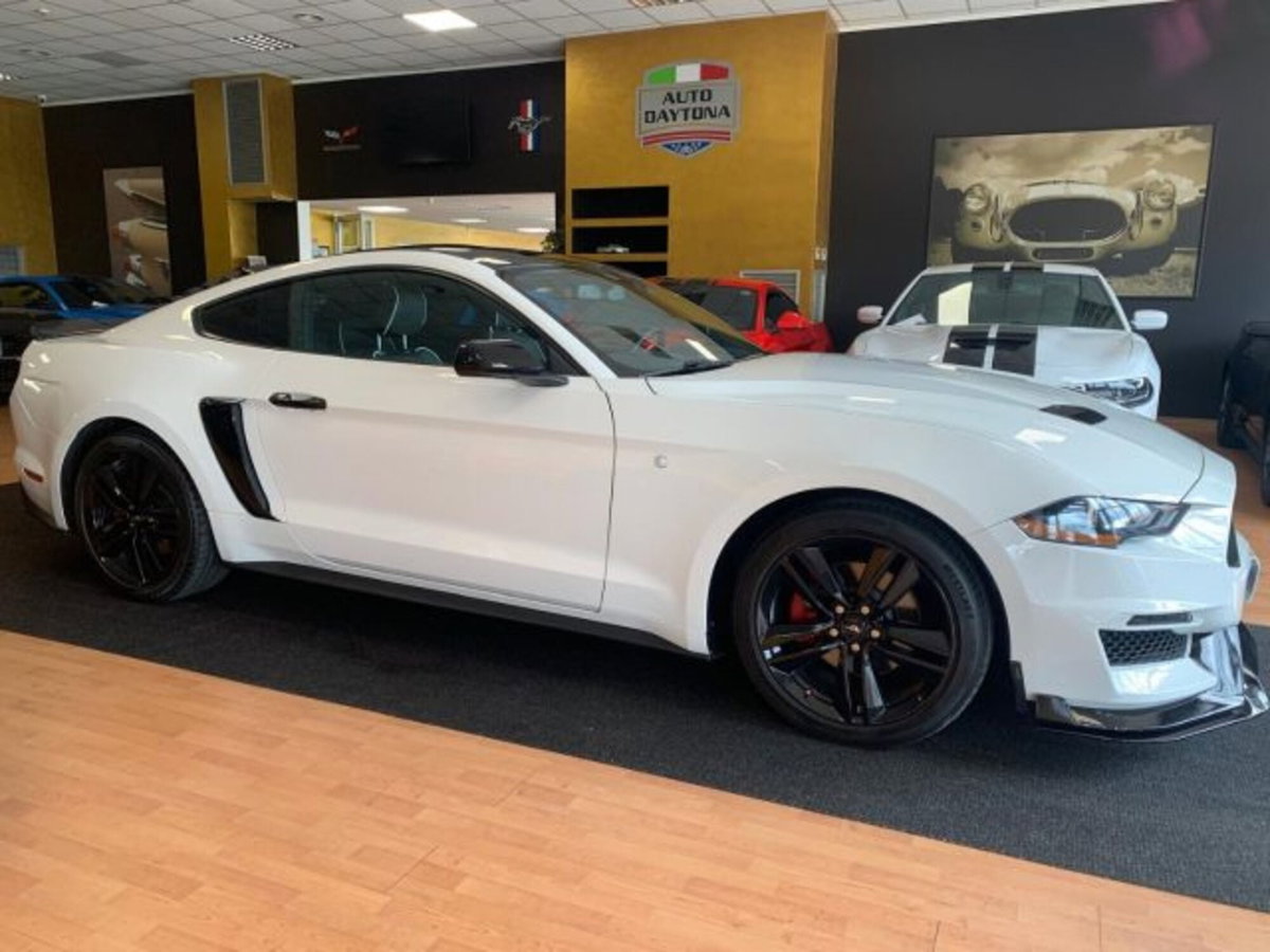 Ford Mustang Coupé Fastback 2.3 EcoBoost (5)