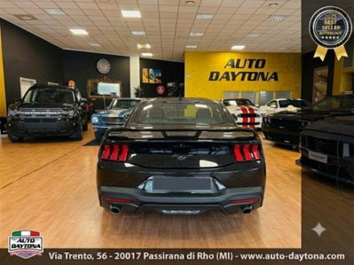 Ford Mustang Coupé Fastback 2.3 EcoBoost (5)