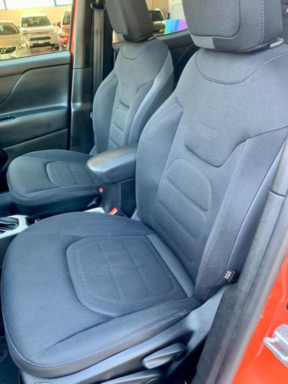 Jeep Renegade 2.0 Mjt 140CV 4WD Active Drive Limited (10)