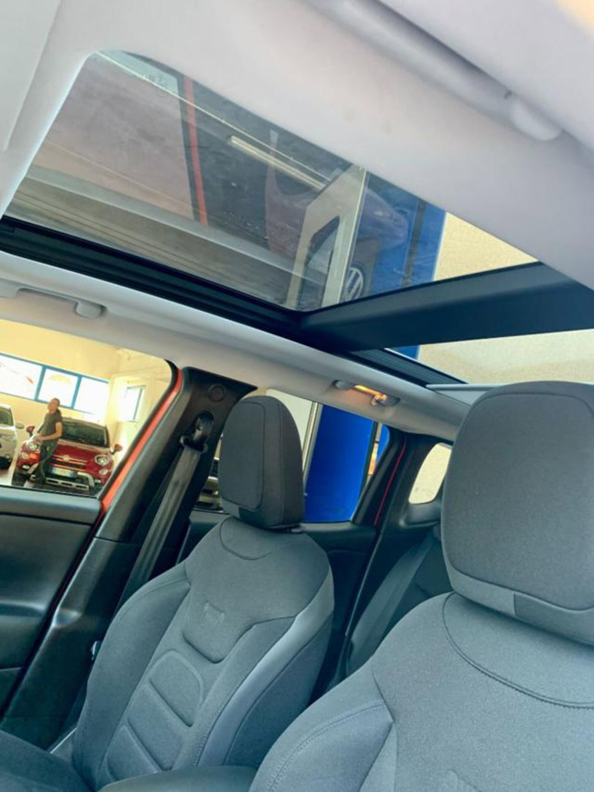 Jeep Renegade 2.0 Mjt 140CV 4WD Active Drive Limited (11)