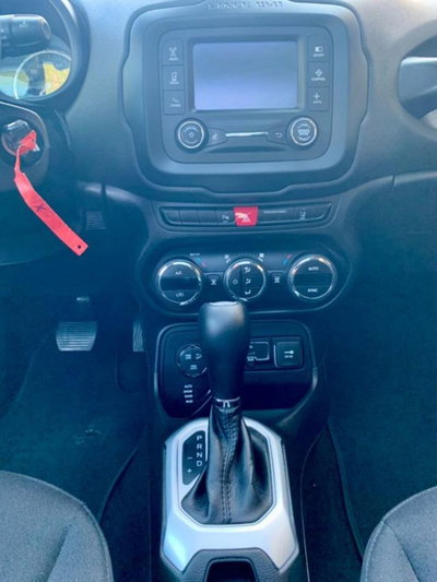 Jeep Renegade 2.0 Mjt 140CV 4WD Active Drive Limited (9)