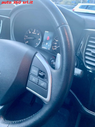 Mitsubishi Outlander 2.2 DI-D 4WD Instyle 7p. (13)