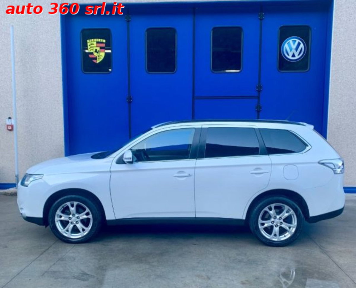 Mitsubishi Outlander 2.2 DI-D 4WD Instyle 7p. (2)