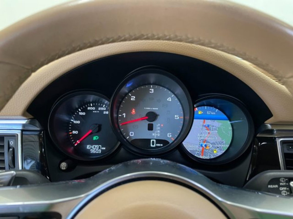 Porsche Macan S Diesel (5)