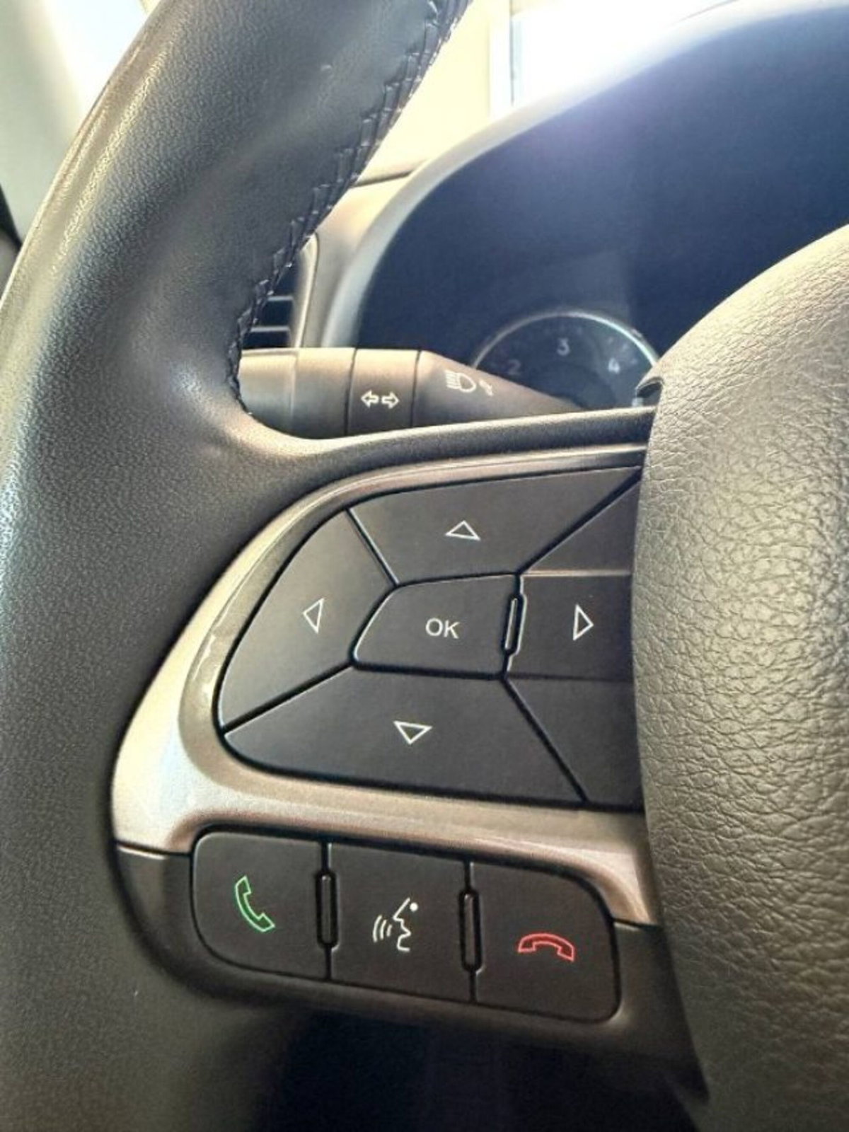 Jeep Renegade 1.6 Mjt 130 CV Limited (18)