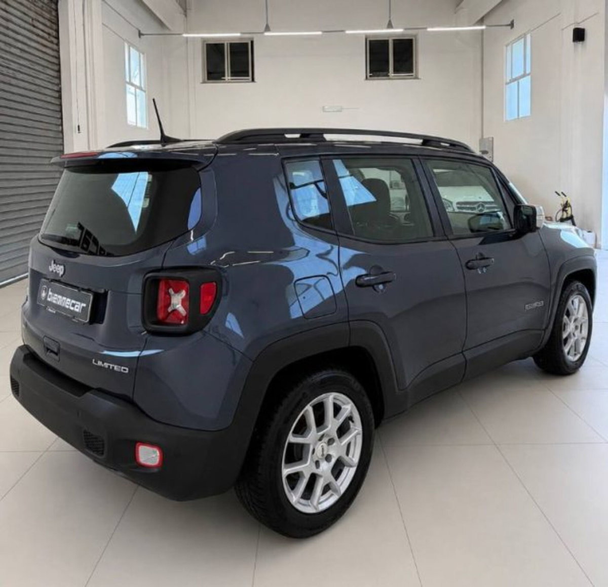 Jeep Renegade 1.6 Mjt 130 CV Limited (3)