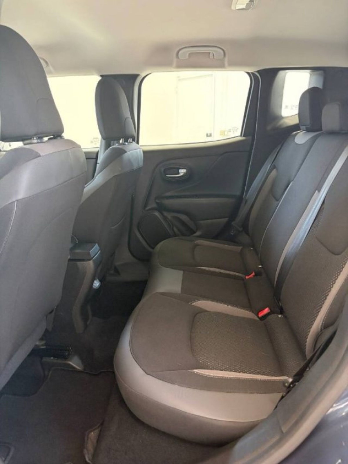 Jeep Renegade 1.6 Mjt 130 CV Limited (5)