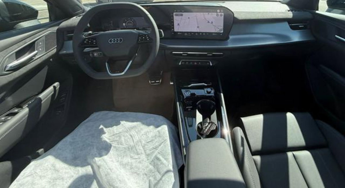 Audi Q3 Sportback 35 TDI quattro S tronic S line edition (4)