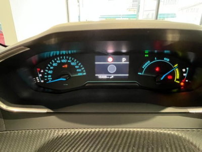 Peugeot 2008 1.2 hybrid Active 136cv e-dcs6 (14)