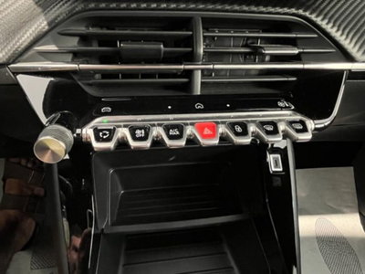 Peugeot 2008 1.2 hybrid Active 136cv e-dcs6 (18)