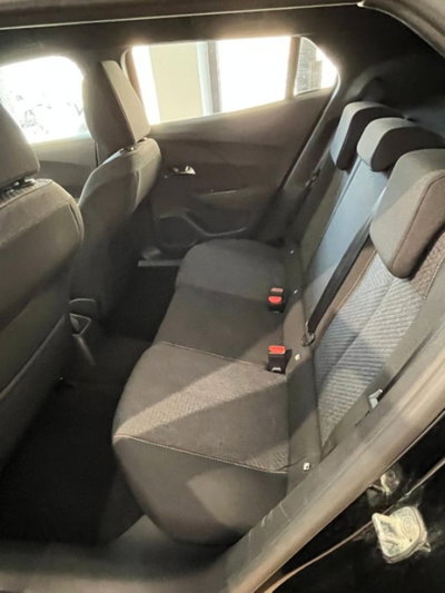 Peugeot 2008 1.2 hybrid Active 136cv e-dcs6 (9)