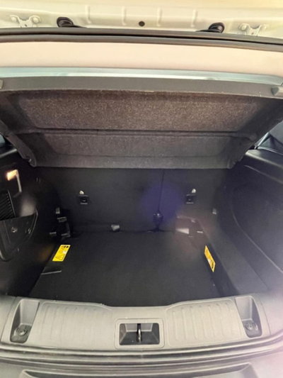 Jeep Renegade 1.3 T4 190CV PHEV 4xe AT6 Limited (9)