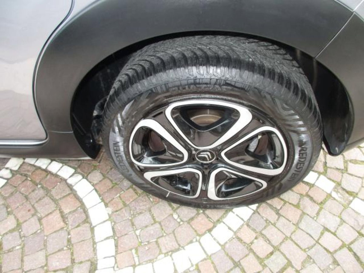 Citroen C3 BlueHDi 100 S&S Shine (13)