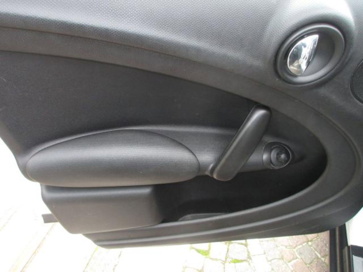MINI Mini Countryman 1.6 Cooper D Countryman ALL4 (11)