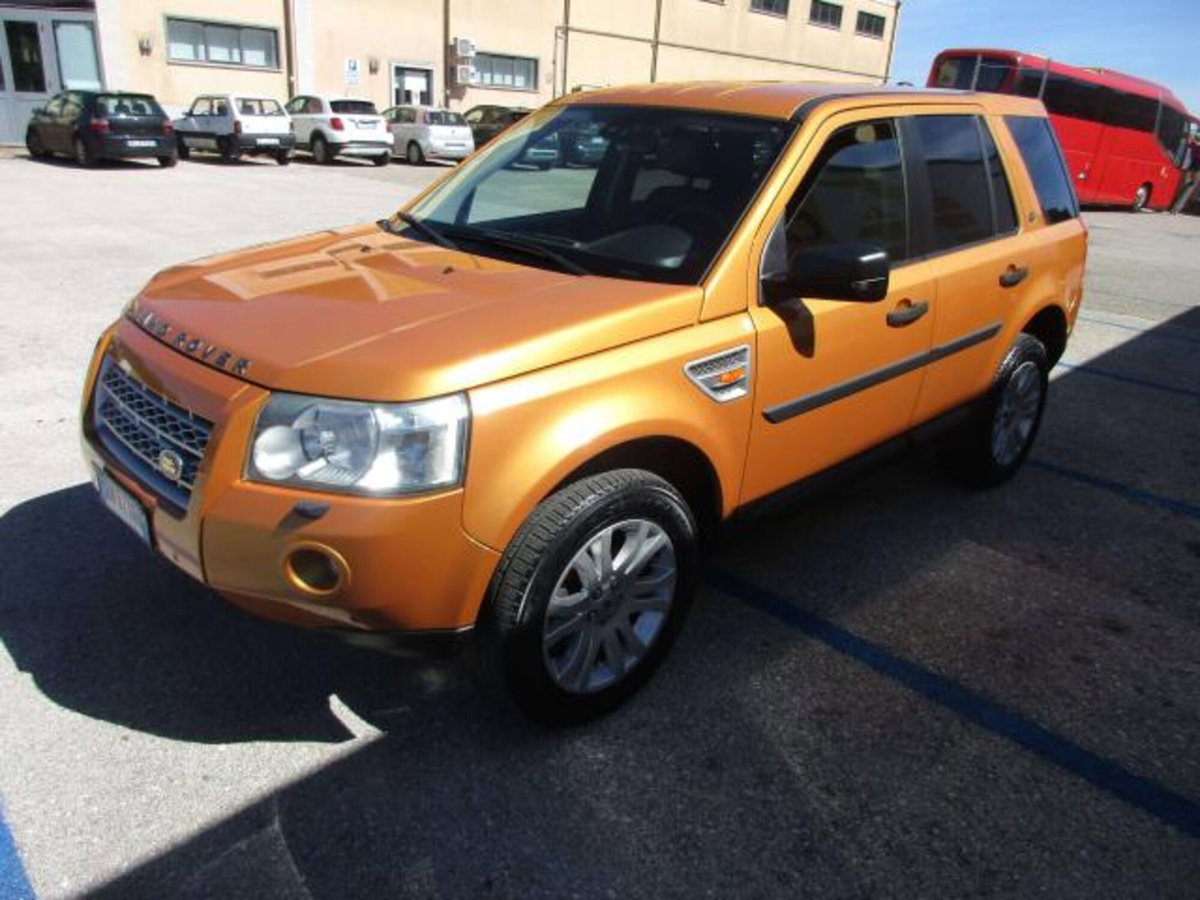 Land Rover Freelander 2.2 TD4 S.W. HSE (2)