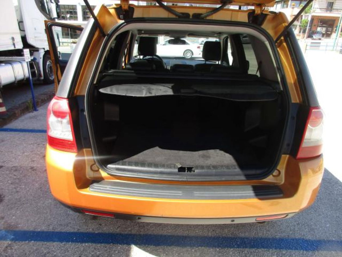 Land Rover Freelander 2.2 TD4 S.W. HSE (7)