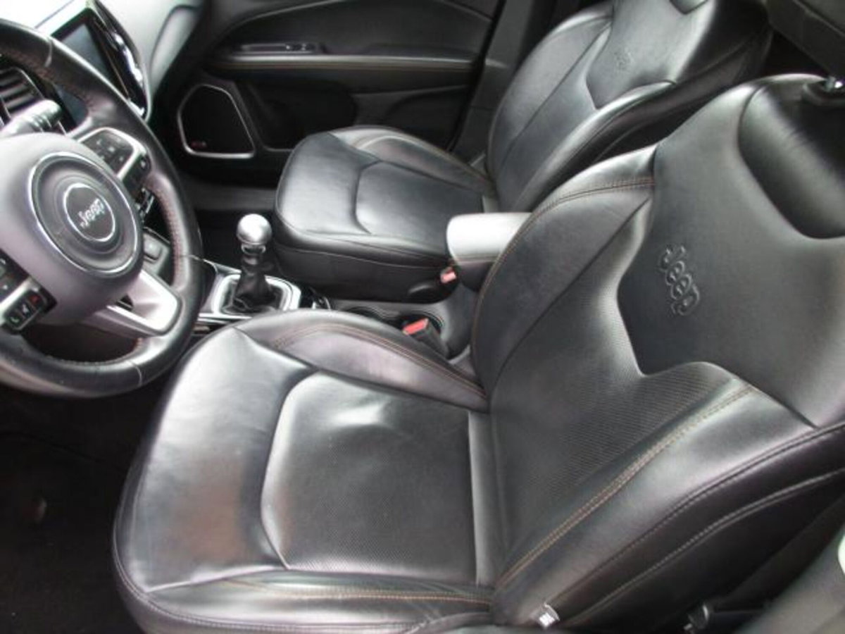 Jeep Compass 1.6 Multijet II 2WD Limited (10)