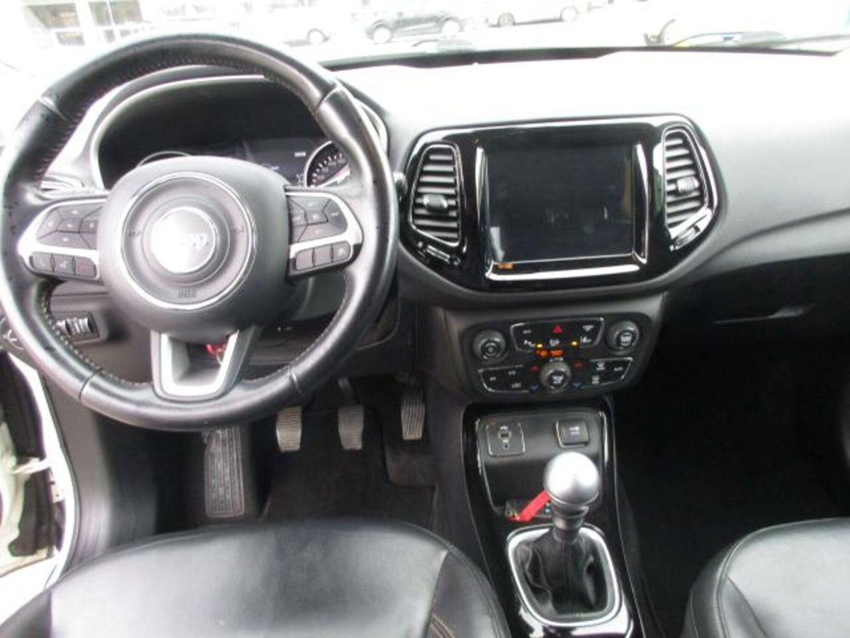 Jeep Compass 1.6 Multijet II 2WD Limited (12)