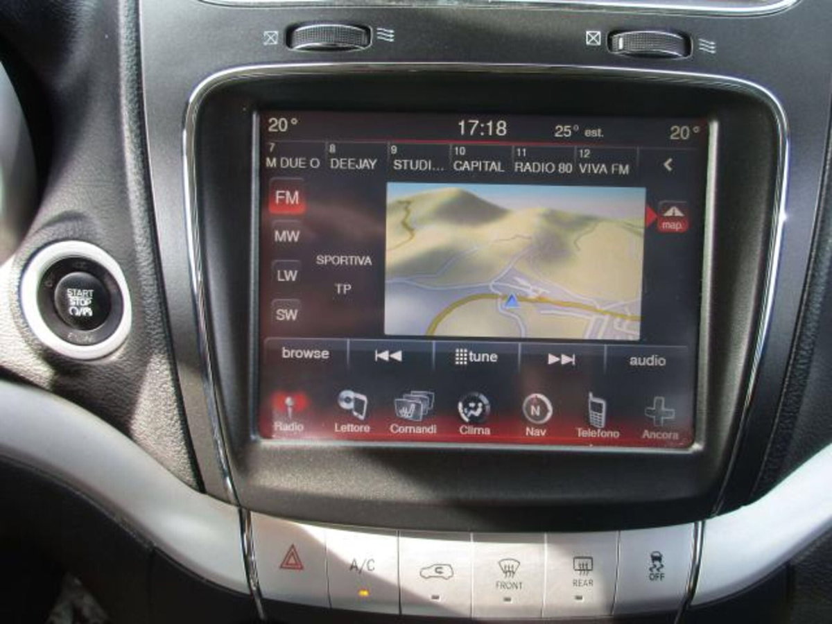 Fiat Freemont 2.0 Mjt 170 CV 4x4 Automatica Lounge (15)